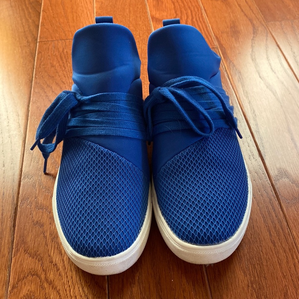 BRASH tennis shoes